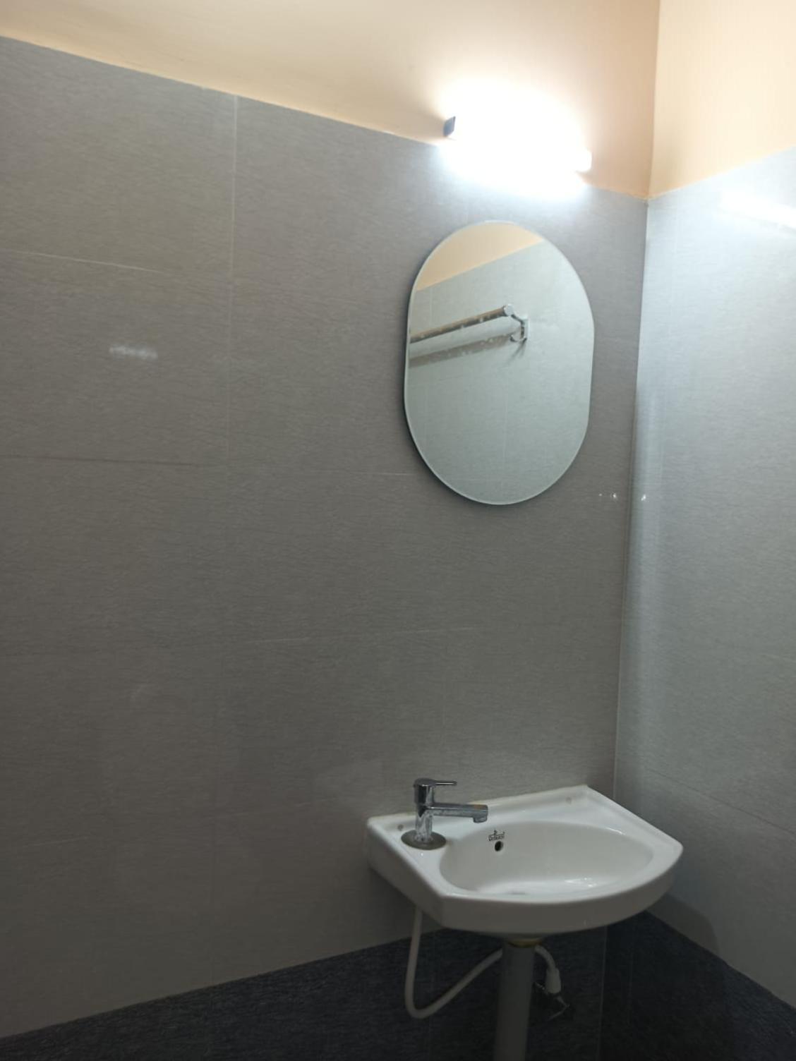 Kpr Residency Near Isha - Adiyogi Hotel Alāndurai Екстериор снимка